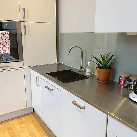 Apartment Cicignon, Peaceful But Central With Garden, Parking And Long Facilities *