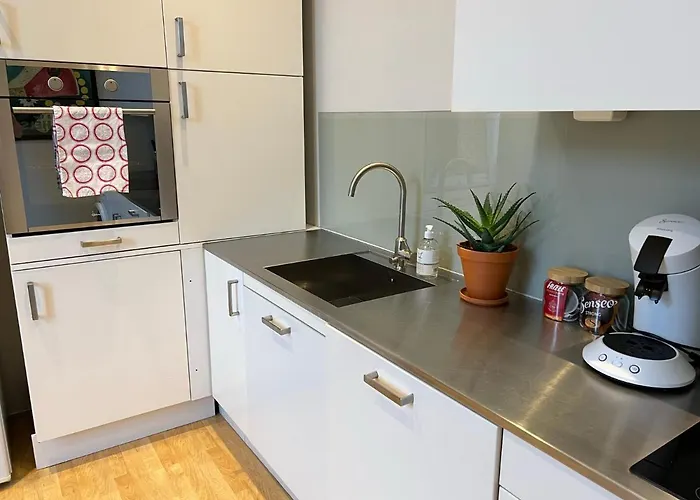 公寓 Cicignon, Peaceful But With Garden, Parking And Long Facilities *
