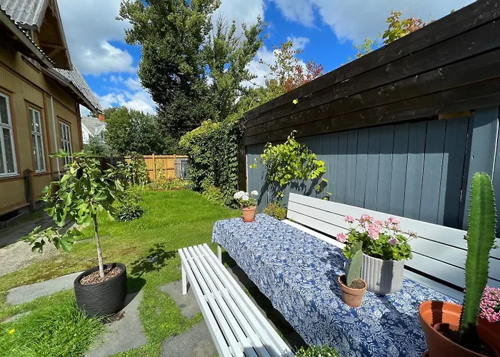 公寓 Cicignon, Peaceful But With Garden, Parking And Long Facilities